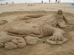 sculpture crocodile